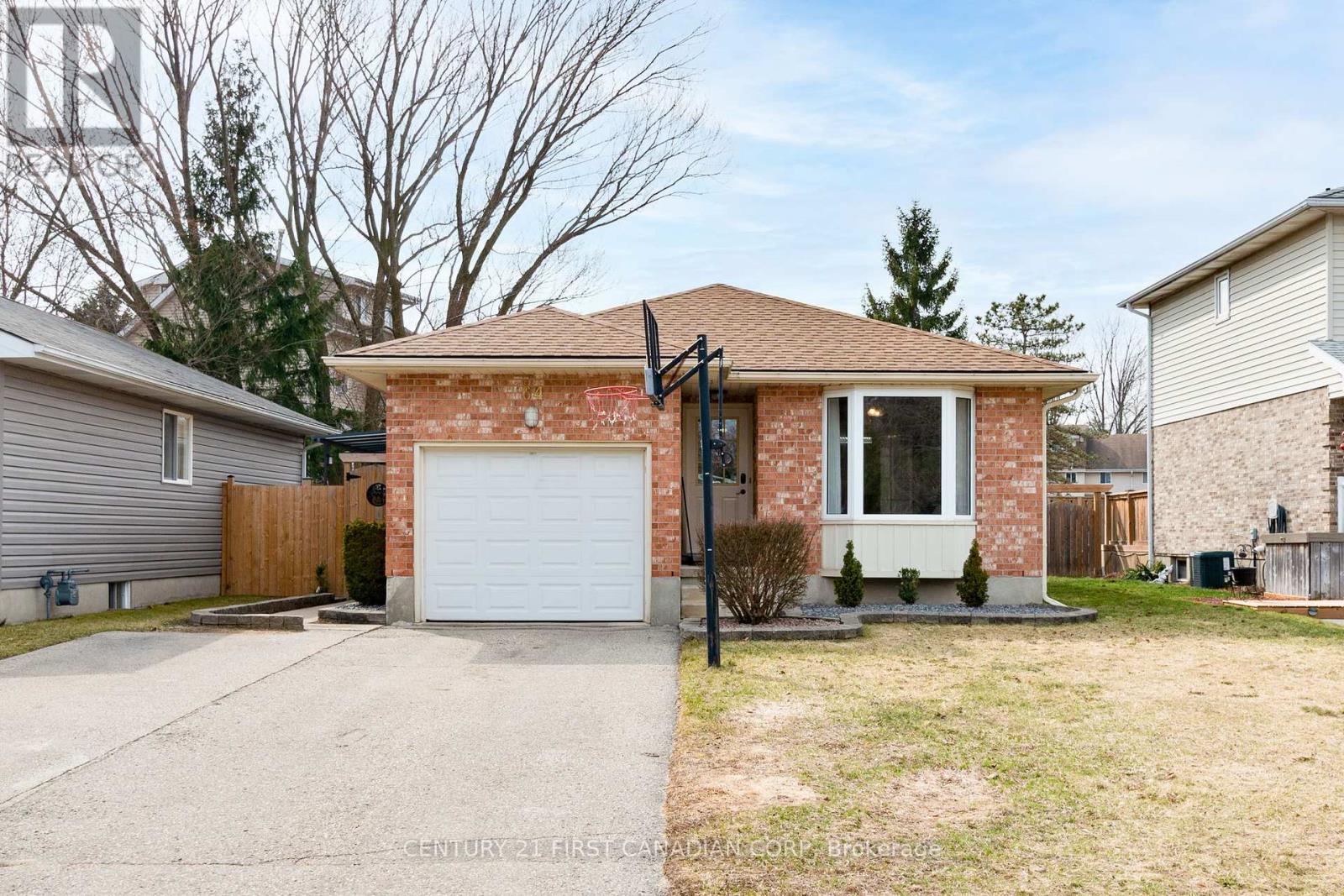 64 Melanie Drive, Aylmer, Ontario  N5H 3G5 - Photo 3 - X12914366