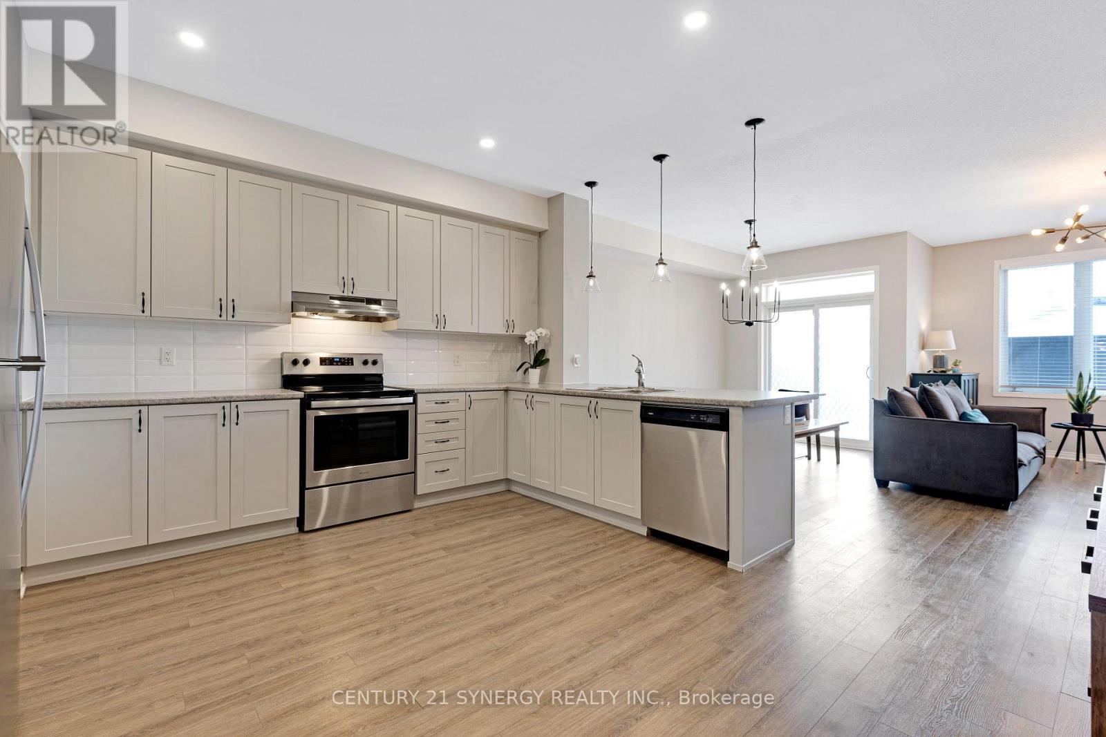 78 Stokes Drive, Carleton Place, Ontario  K7C 0J7 - Photo 8 - X12914012