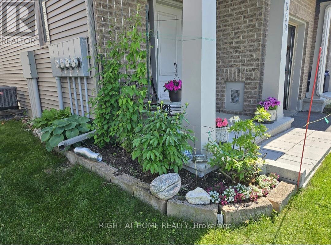 699 Sora Way, Ottawa, Ontario  K1T 0R3 - Photo 27 - X12914074