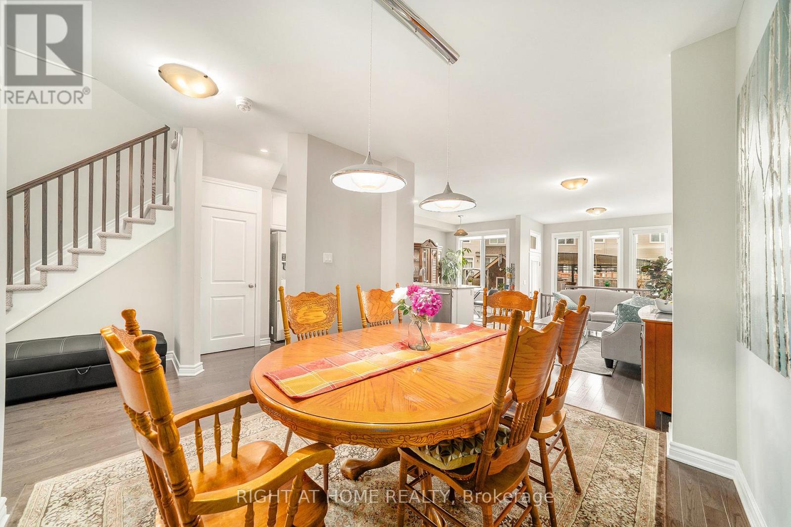 699 Sora Way, Ottawa, Ontario  K1T 0R3 - Photo 5 - X12914074