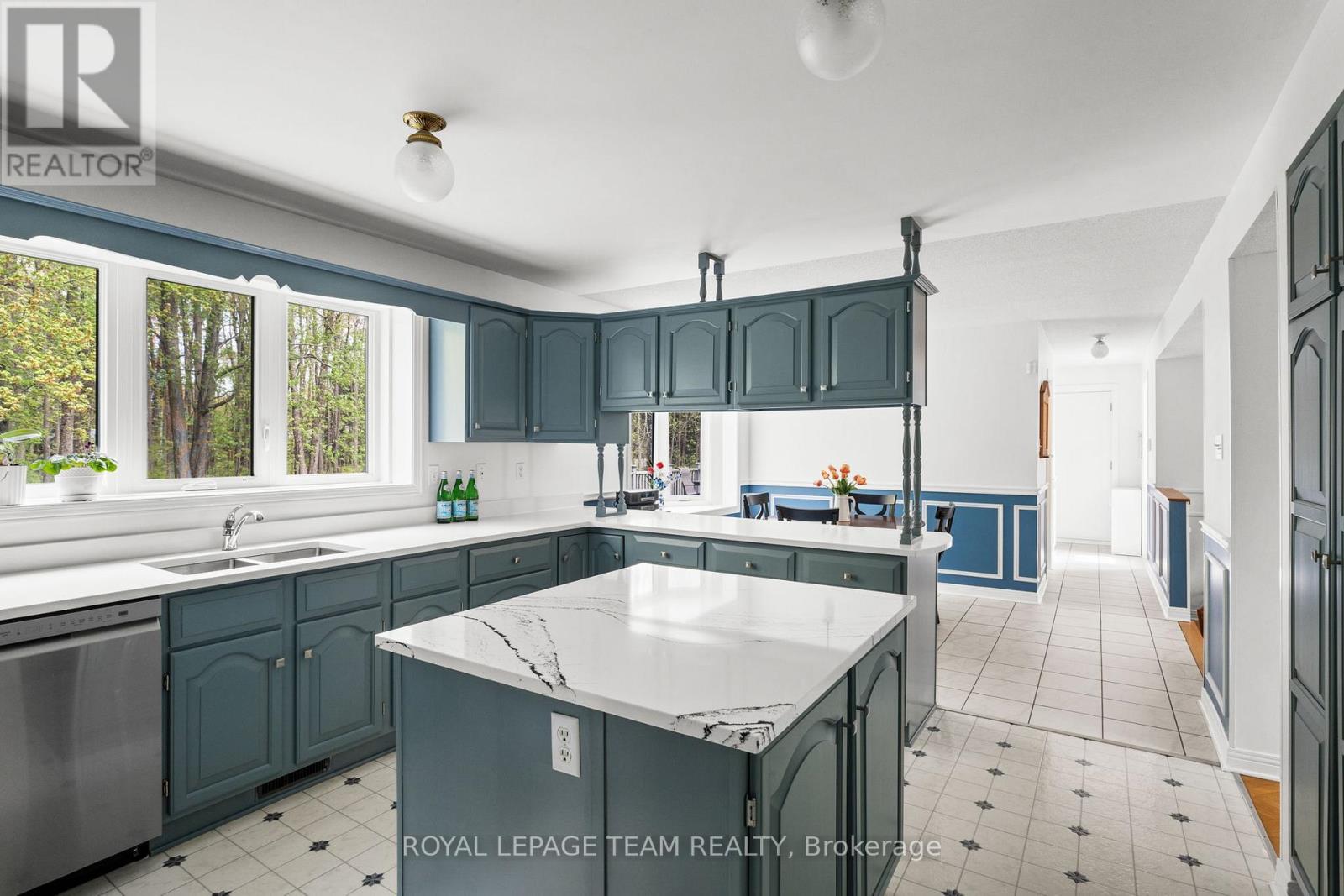 5517 Cedar Drive, Ottawa, Ontario  K4M 1B4 - Photo 9 - X12914106