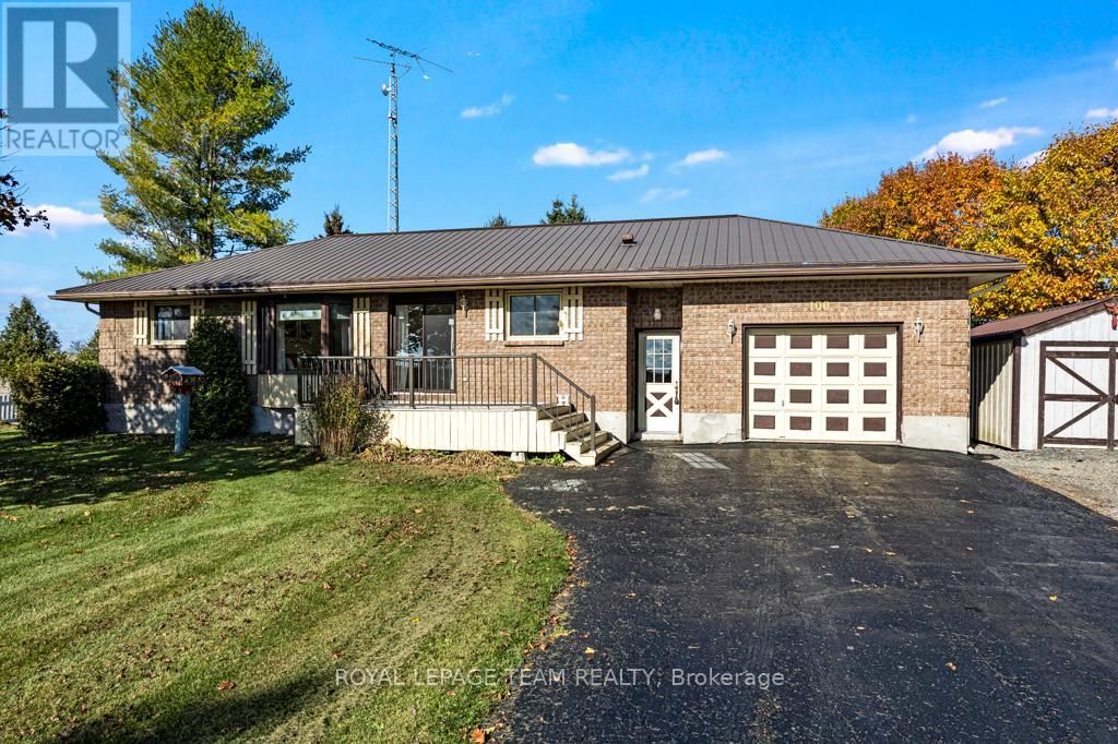 100 County Road 21 Road, Edwardsburgh/cardinal, Ontario  K0E 1X0 - Photo 2 - X12914258