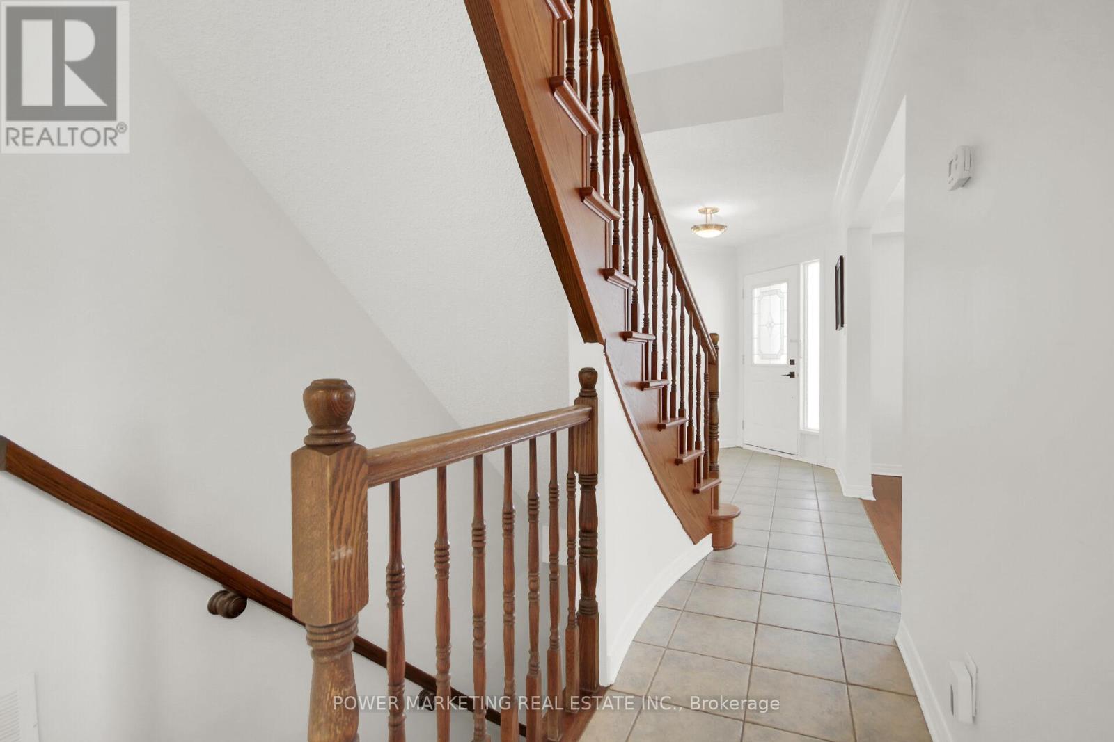 29 Taj Court, Ottawa, Ontario  K1G 5K7 - Photo 12 - X12914334