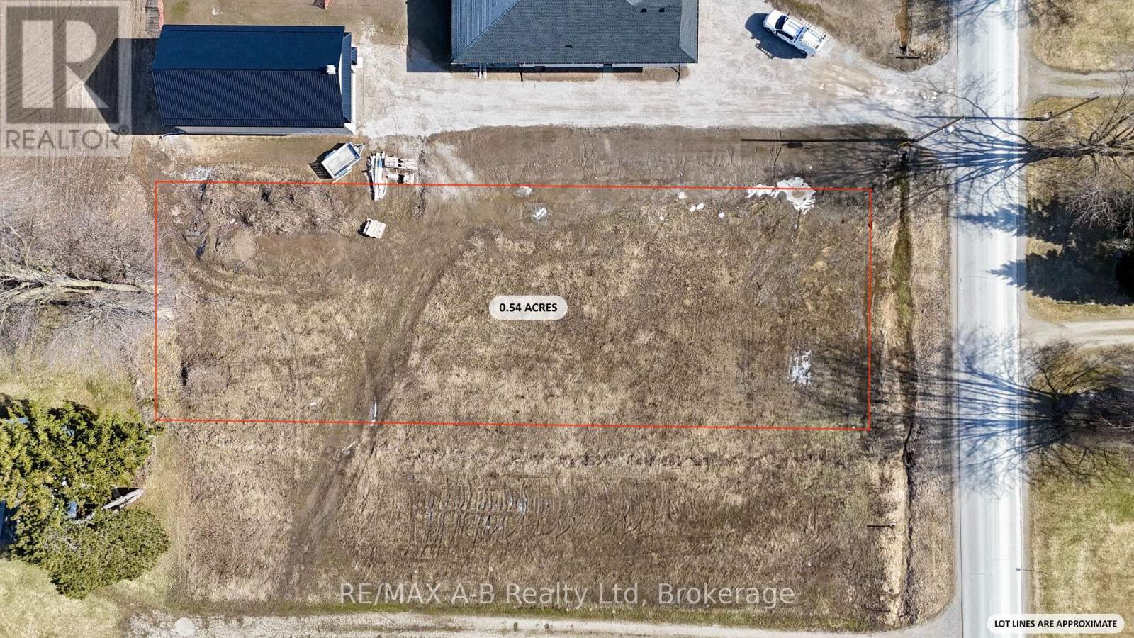 3180 Rd 122, Perth South, Ontario  N0K 1V0 - Photo 2 - X12101423