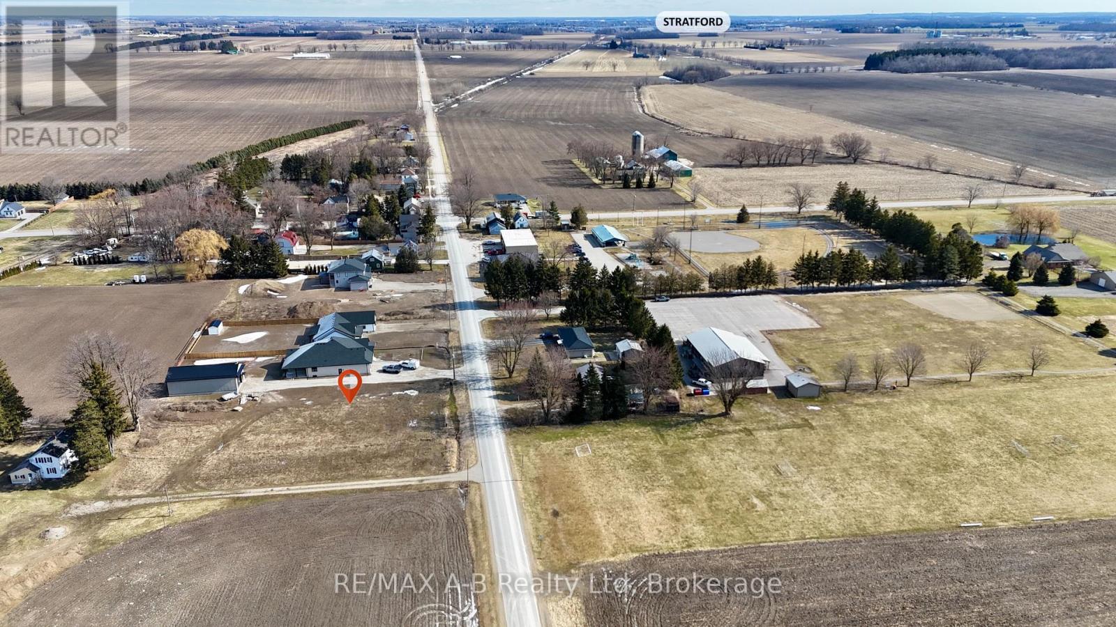 3180 Rd 122, Perth South, Ontario  N0K 1V0 - Photo 7 - X12101423