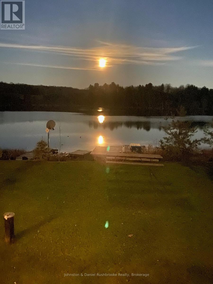 1075 Sandwood Drive, Muskoka Lakes, Ontario  P0B 1M0 - Photo 36 - X12904798