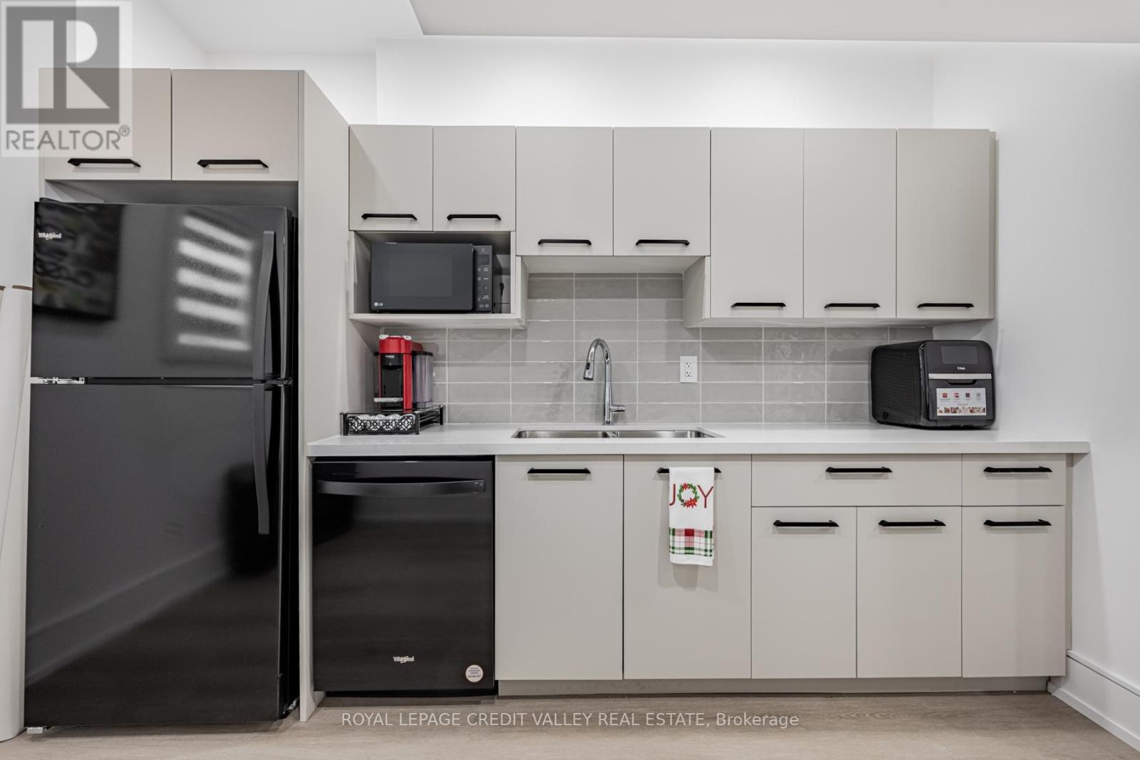 40 Queen Street W, Brampton, Ontario  L6V 1A1 - Photo 18 - W12876212