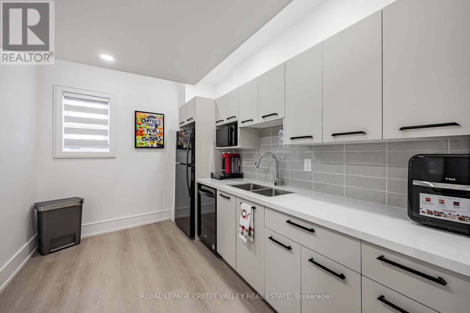 40 Queen Street W, Brampton, Ontario  L6V 1A1 - Photo 17 - W12876212