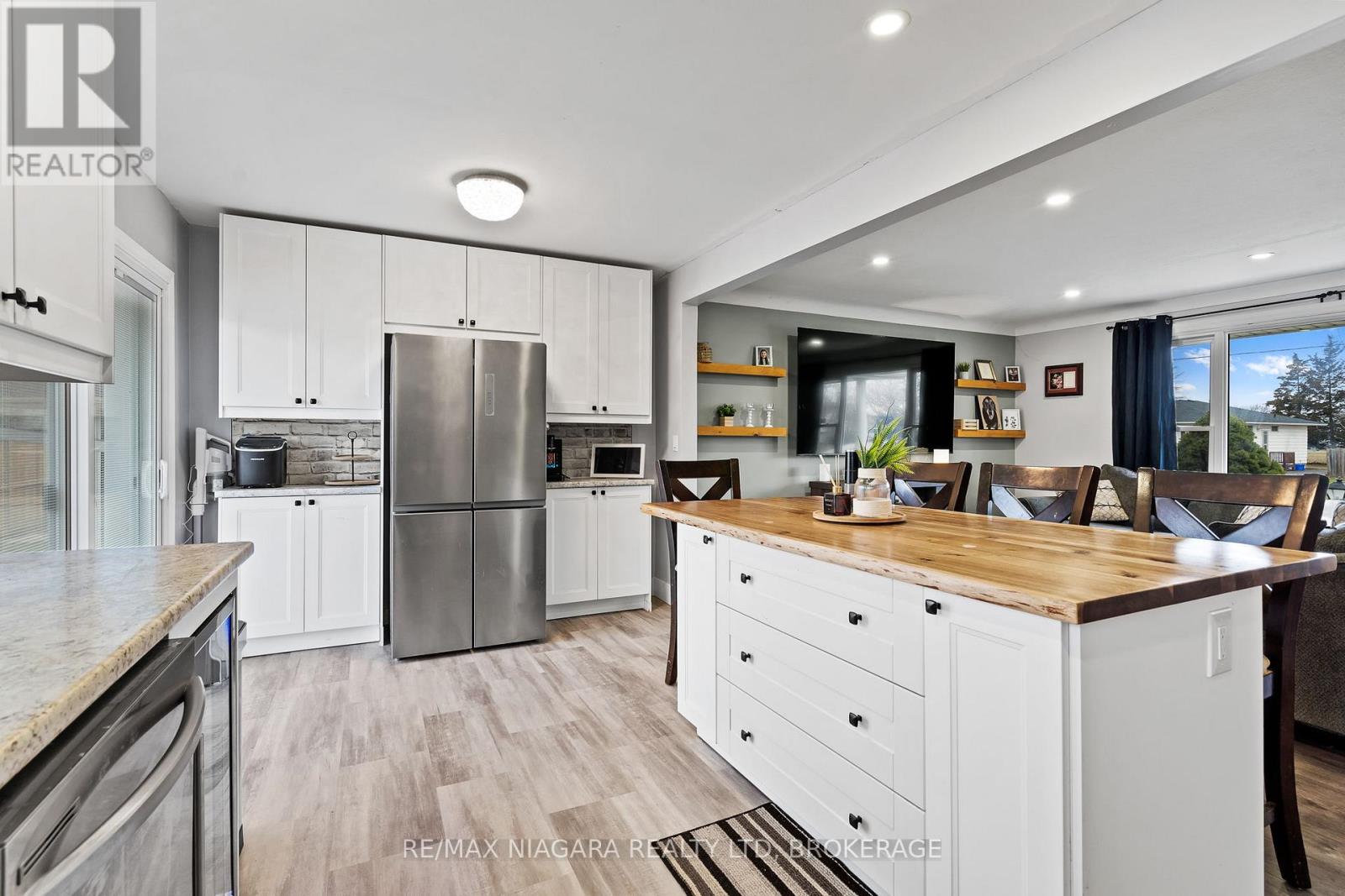 38 Acadia Crescent, St. Catharines, Ontario  L2P 1H8 - Photo 10 - X12914008