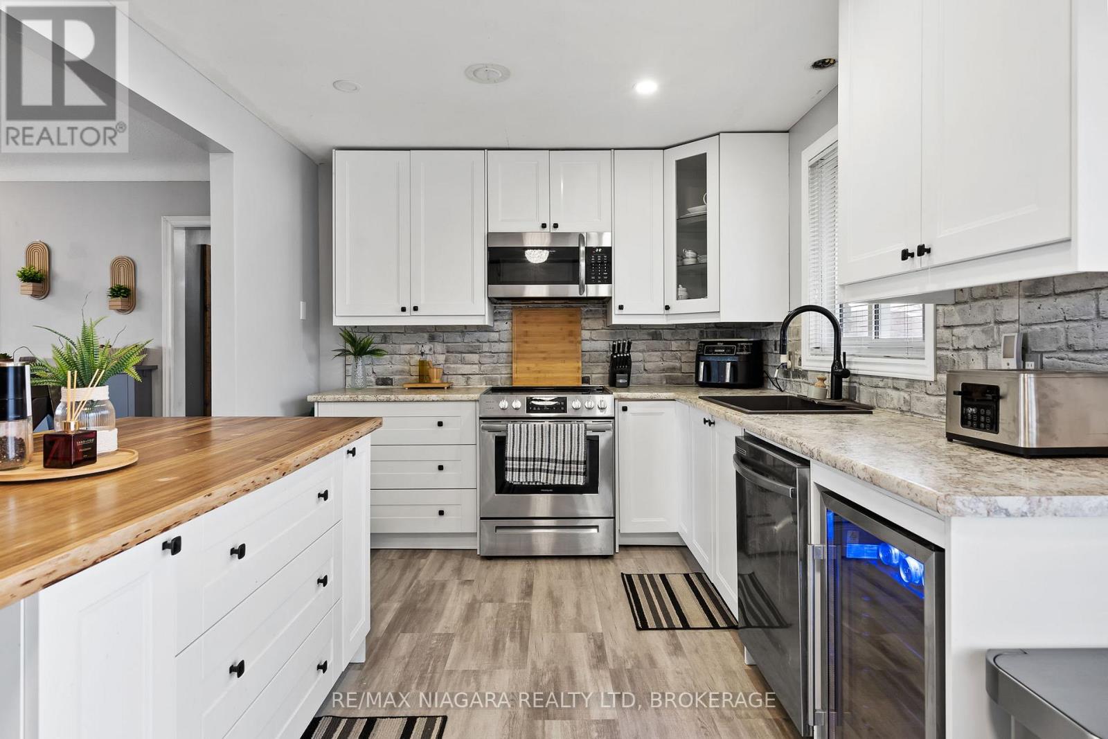 38 Acadia Crescent, St. Catharines, Ontario  L2P 1H8 - Photo 11 - X12914008