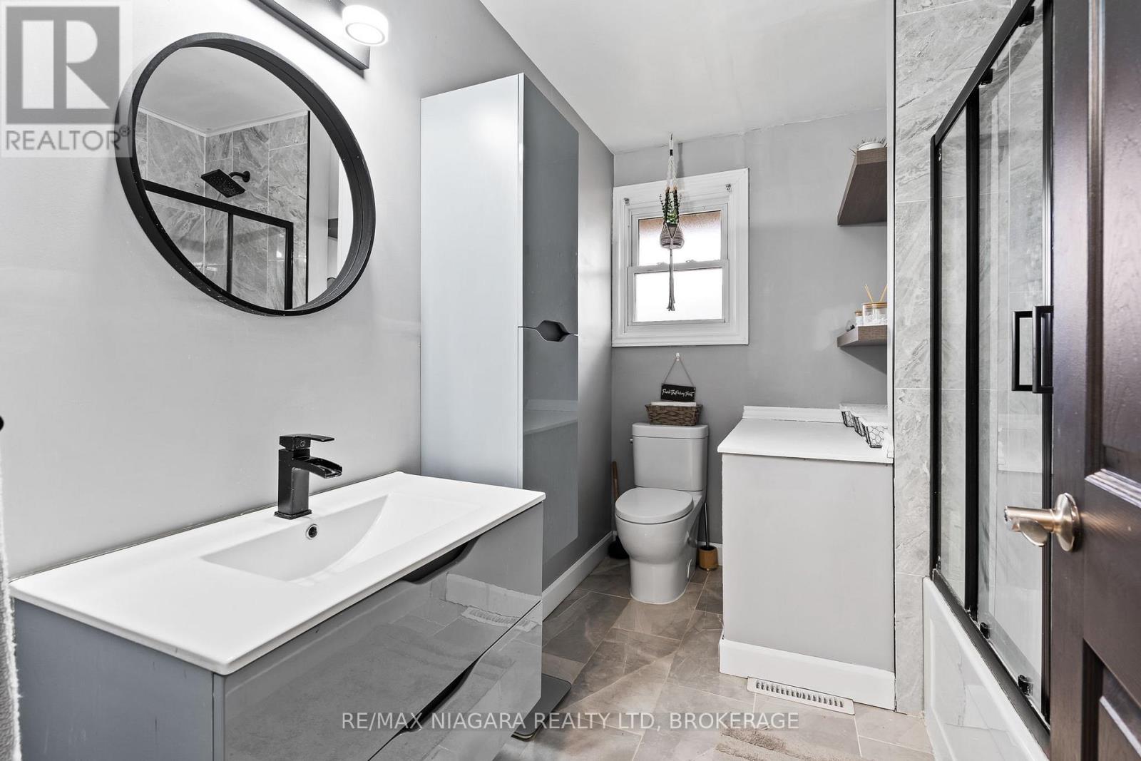 38 Acadia Crescent, St. Catharines, Ontario  L2P 1H8 - Photo 12 - X12914008