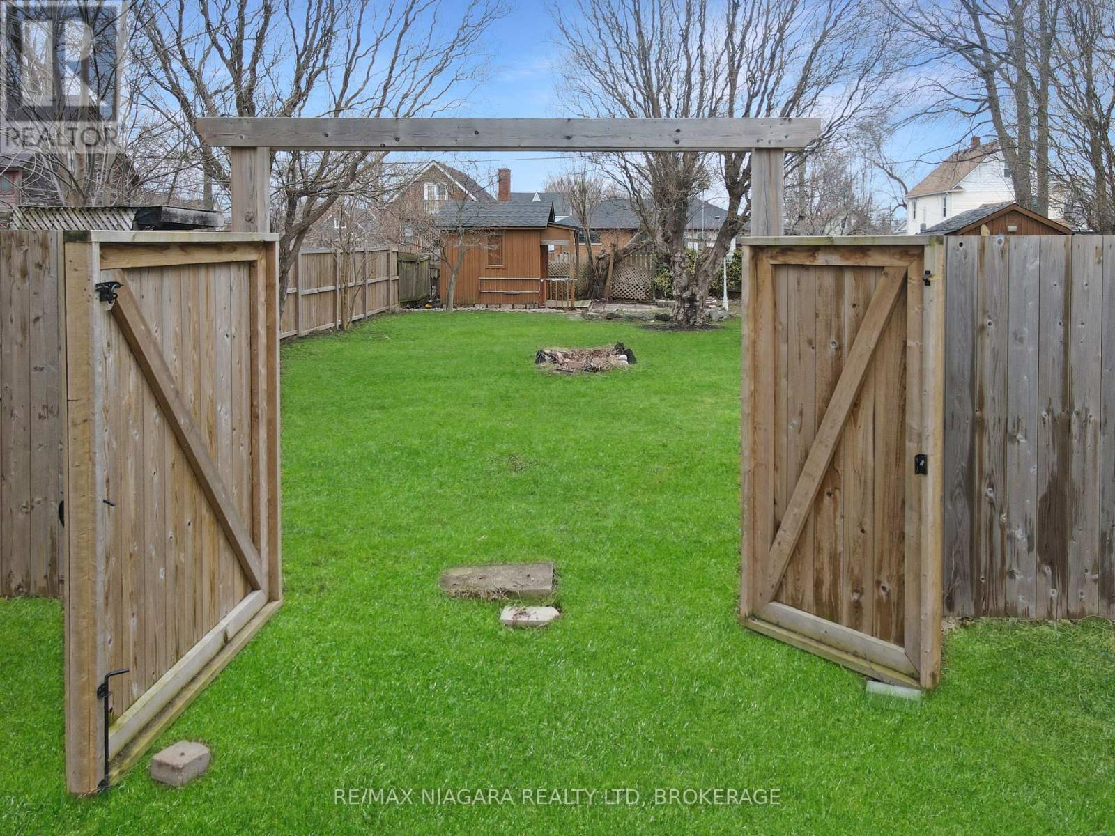 93 Lavinia Street, Fort Erie, Ontario  L2A 2E1 - Photo 27 - X12914048