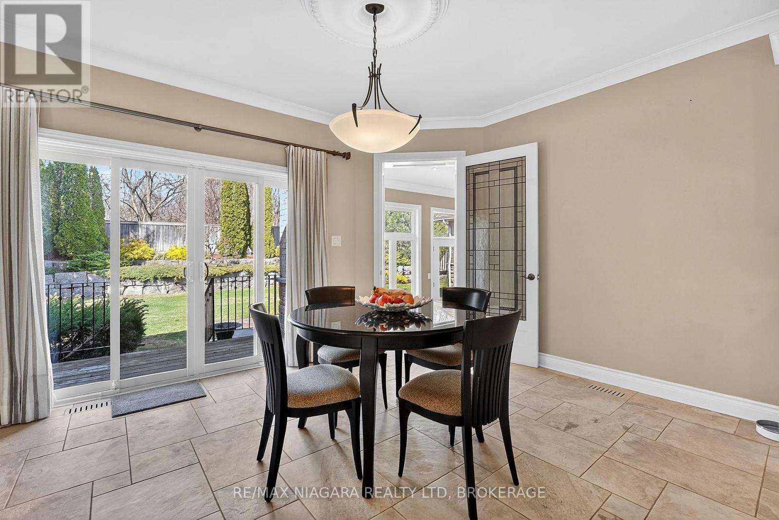 6775 Domenic Crescent, Niagara Falls, Ontario  L2J 4L5 - Photo 14 - X12914058