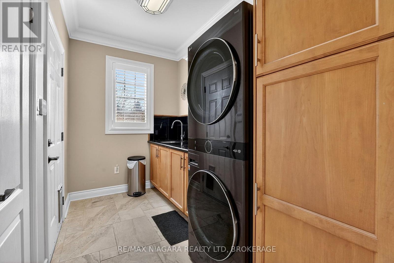 6775 Domenic Crescent, Niagara Falls, Ontario  L2J 4L5 - Photo 18 - X12914058