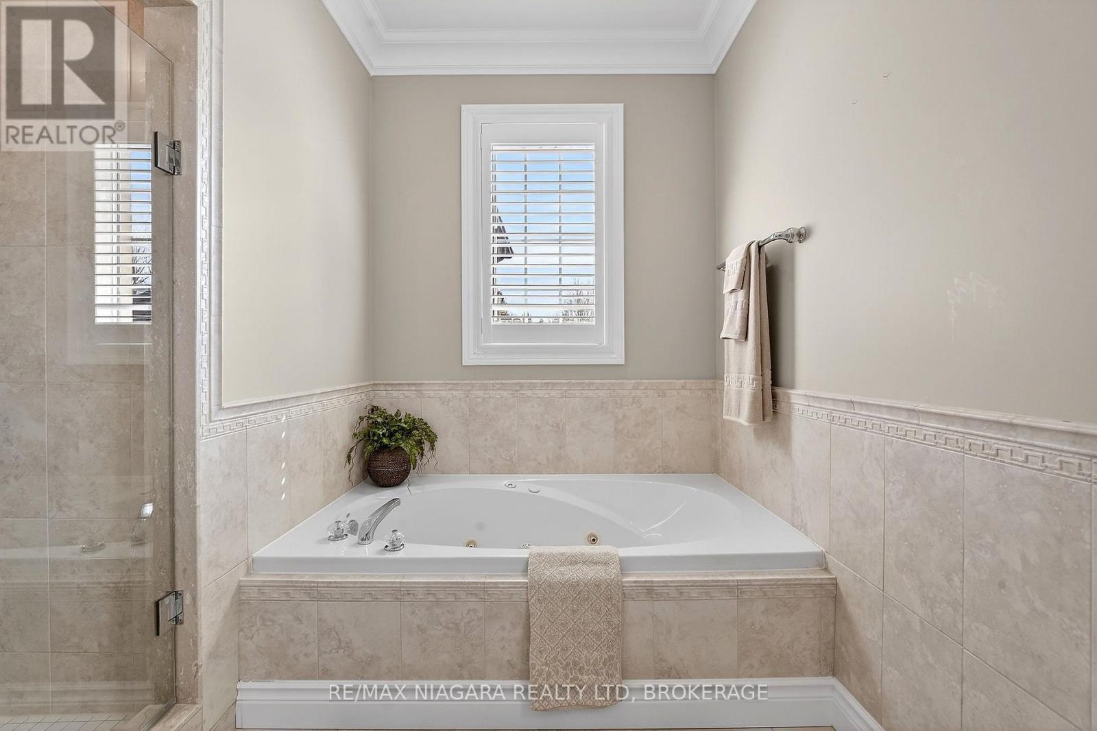 6775 Domenic Crescent, Niagara Falls, Ontario  L2J 4L5 - Photo 26 - X12914058