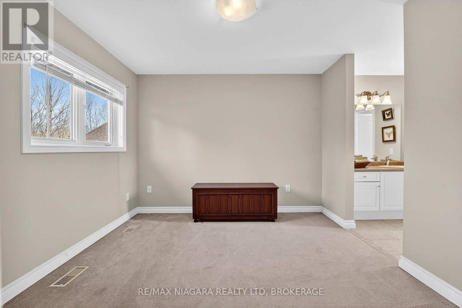 6775 Domenic Crescent, Niagara Falls, Ontario  L2J 4L5 - Photo 31 - X12914058