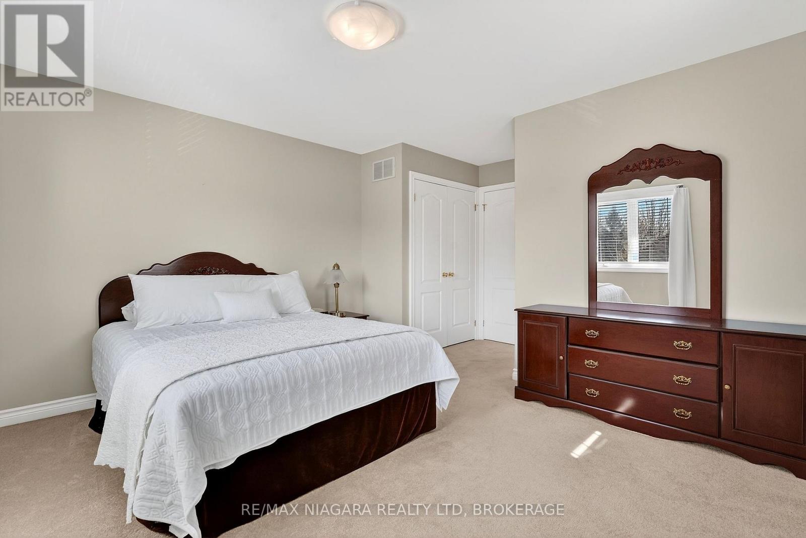 6775 Domenic Crescent, Niagara Falls, Ontario  L2J 4L5 - Photo 33 - X12914058