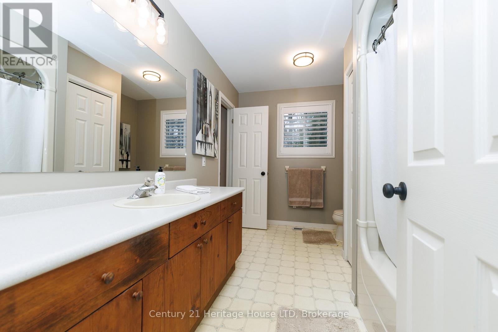 506 Murdock Avenue, Fort Erie, Ontario  L2A 1S4 - Photo 14 - X12914076