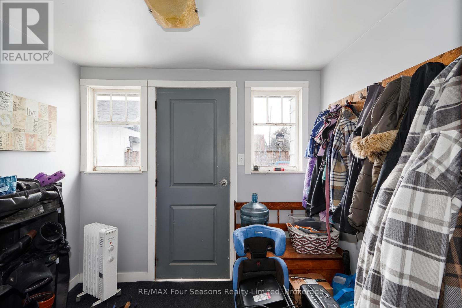 203 Montreal Street, Clearview (Stayner), Ontario  L0M 1S0 - Photo 4 - S12914166