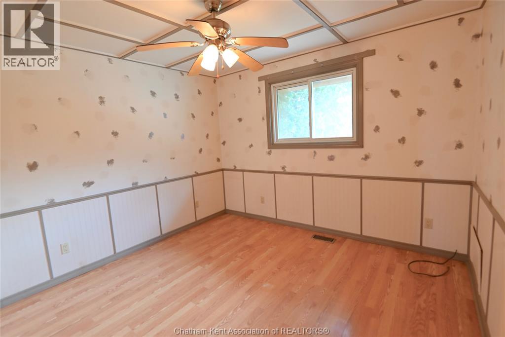 32 Irwin Drive, Wallaceburg, Ontario  N8A 4S1 - Photo 11 - 26004727