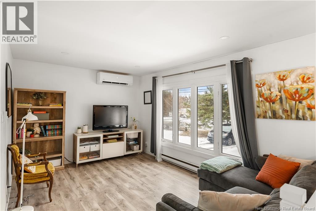 857 Mapleton Road, Moncton, New Brunswick  E1G 2K6 - Photo 5 - NB135111