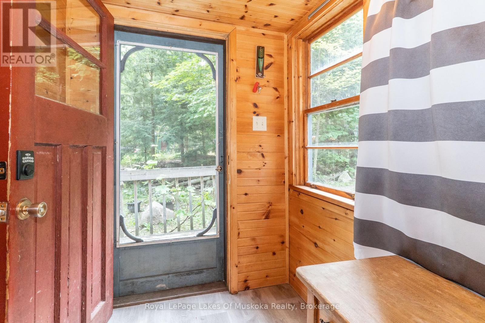 1072 Long Lake Road, Muskoka Lakes, Ontario  P0C 1A0 - Photo 7 - X12914080