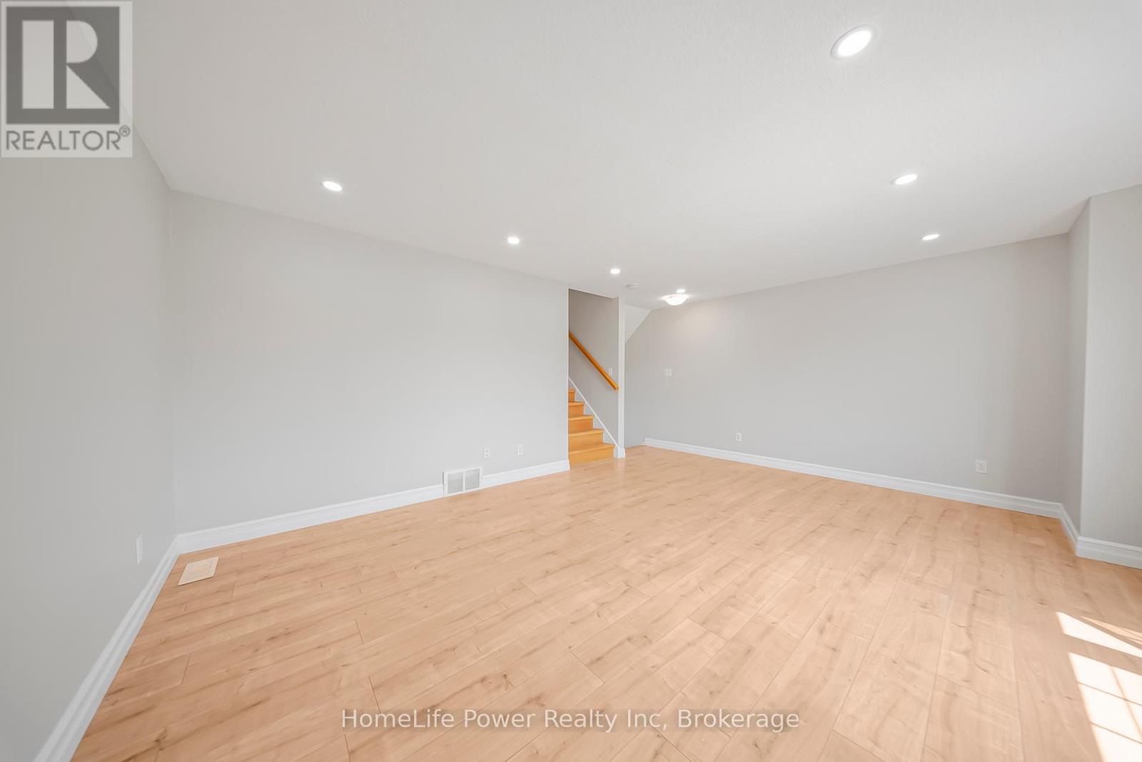 9 Red Clover Crescent, Kitchener, Ontario  N2E 4G7 - Photo 21 - X12914112