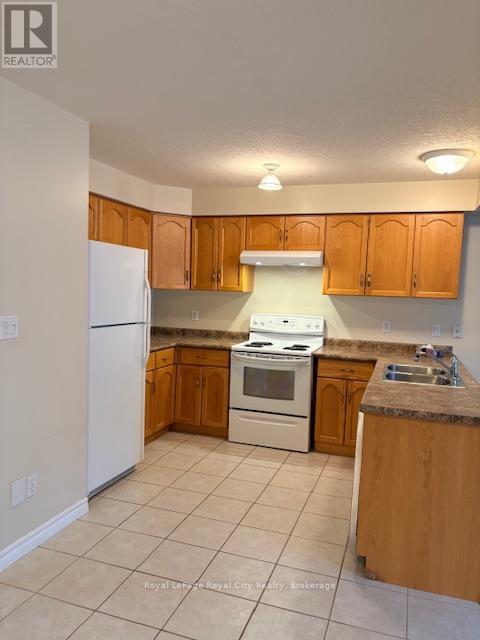 73 - 165 Terraview Crescent, Guelph (Kortright West), Ontario  N1G 5G8 - Photo 24 - X12914140