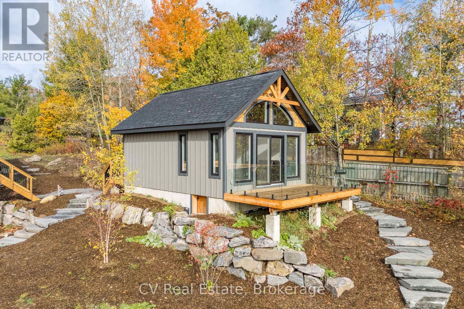 1111 Lakeshore Drive, Gravenhurst, Ontario  P1P 1R2 - Photo 27 - X12914146