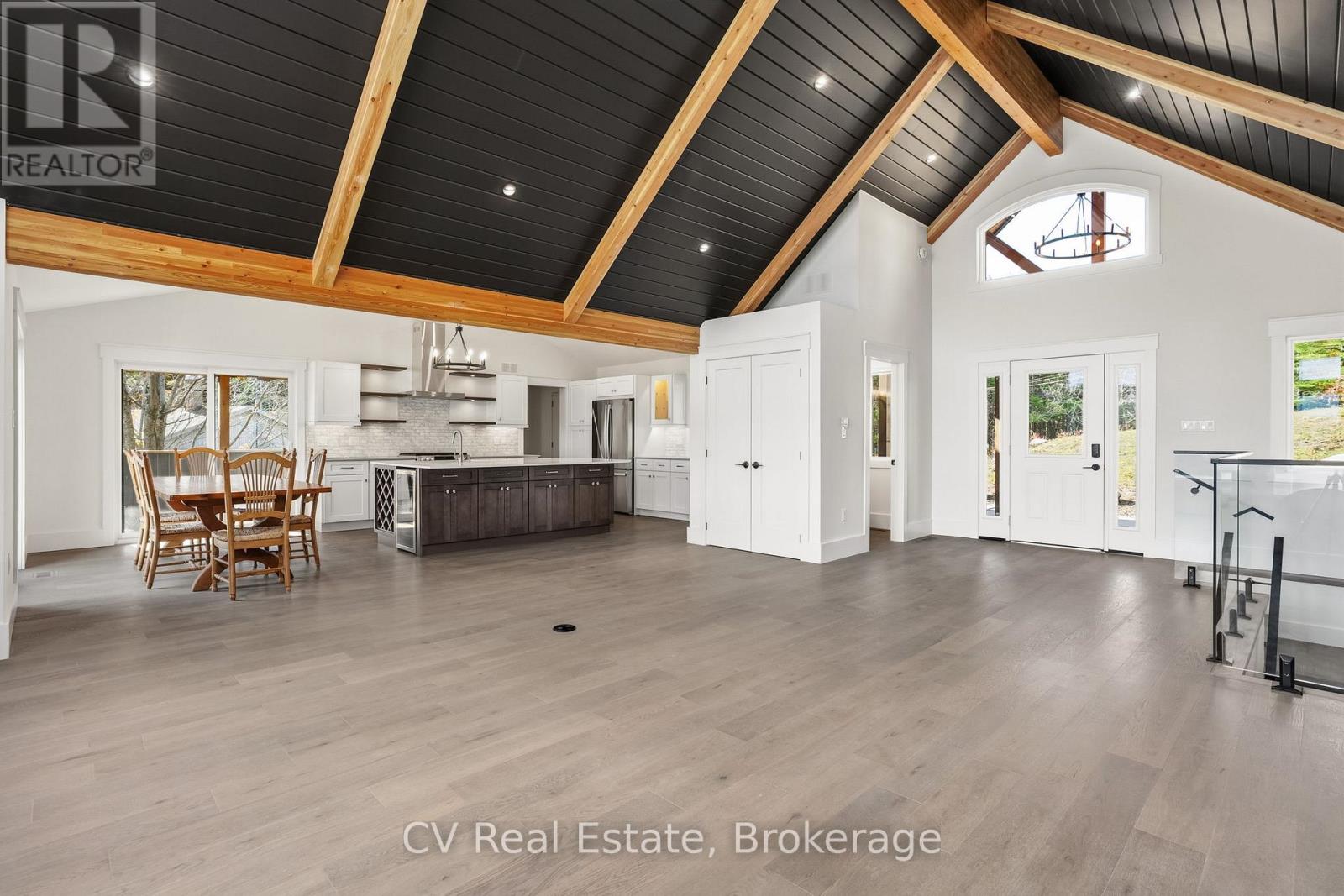 1111 Lakeshore Drive, Gravenhurst, Ontario  P1P 1R2 - Photo 9 - X12914146