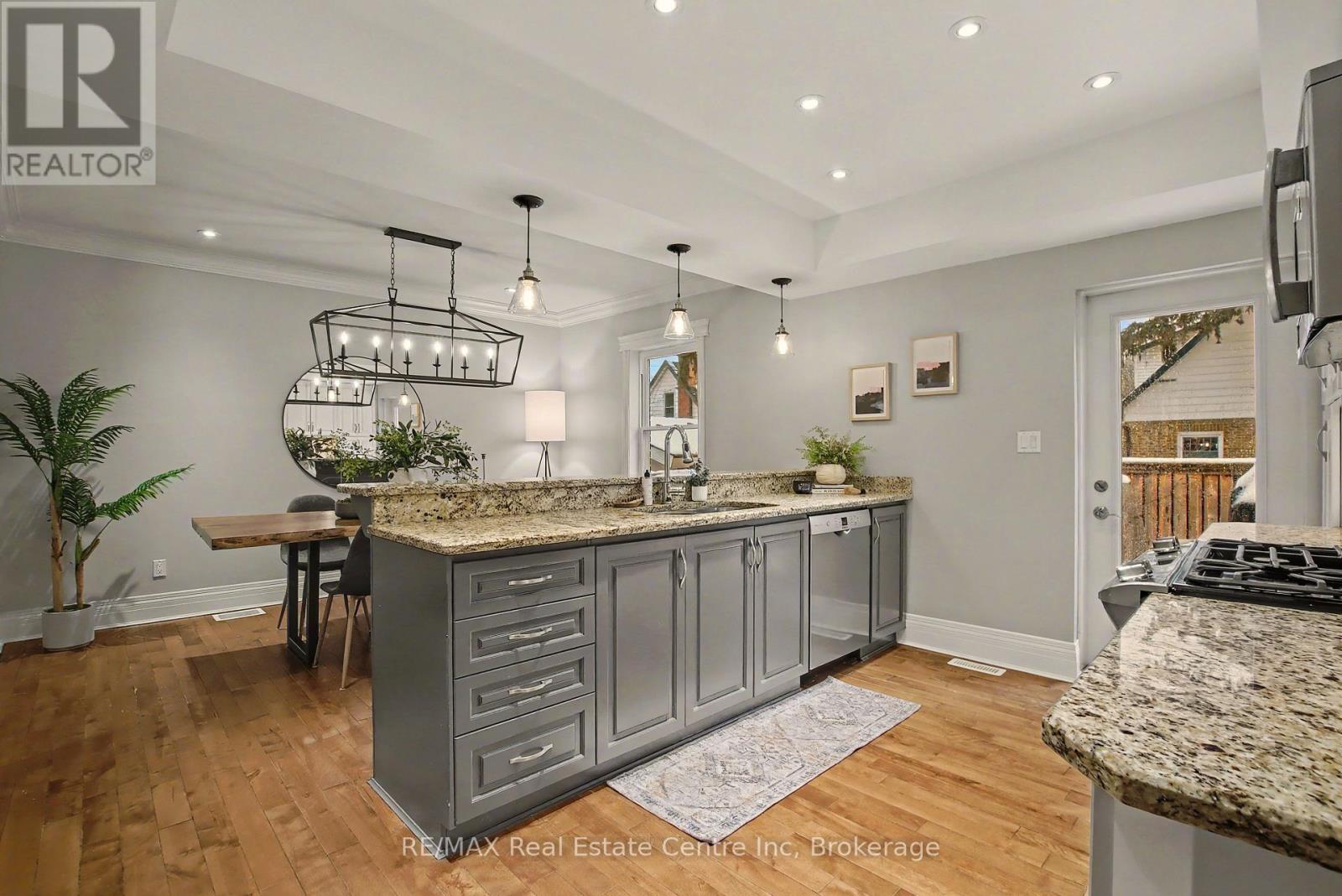 15 Stull Avenue, Guelph, Ontario  N1H 1N2 - Photo 13 - X12914236