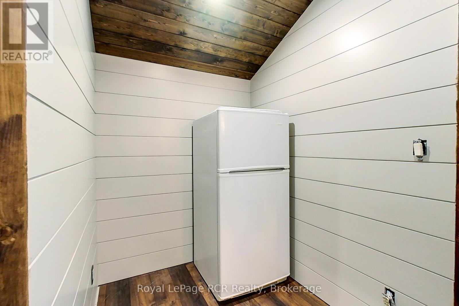 270 13th Street, Hanover, Ontario  N4N 1X3 - Photo 26 - X12914336