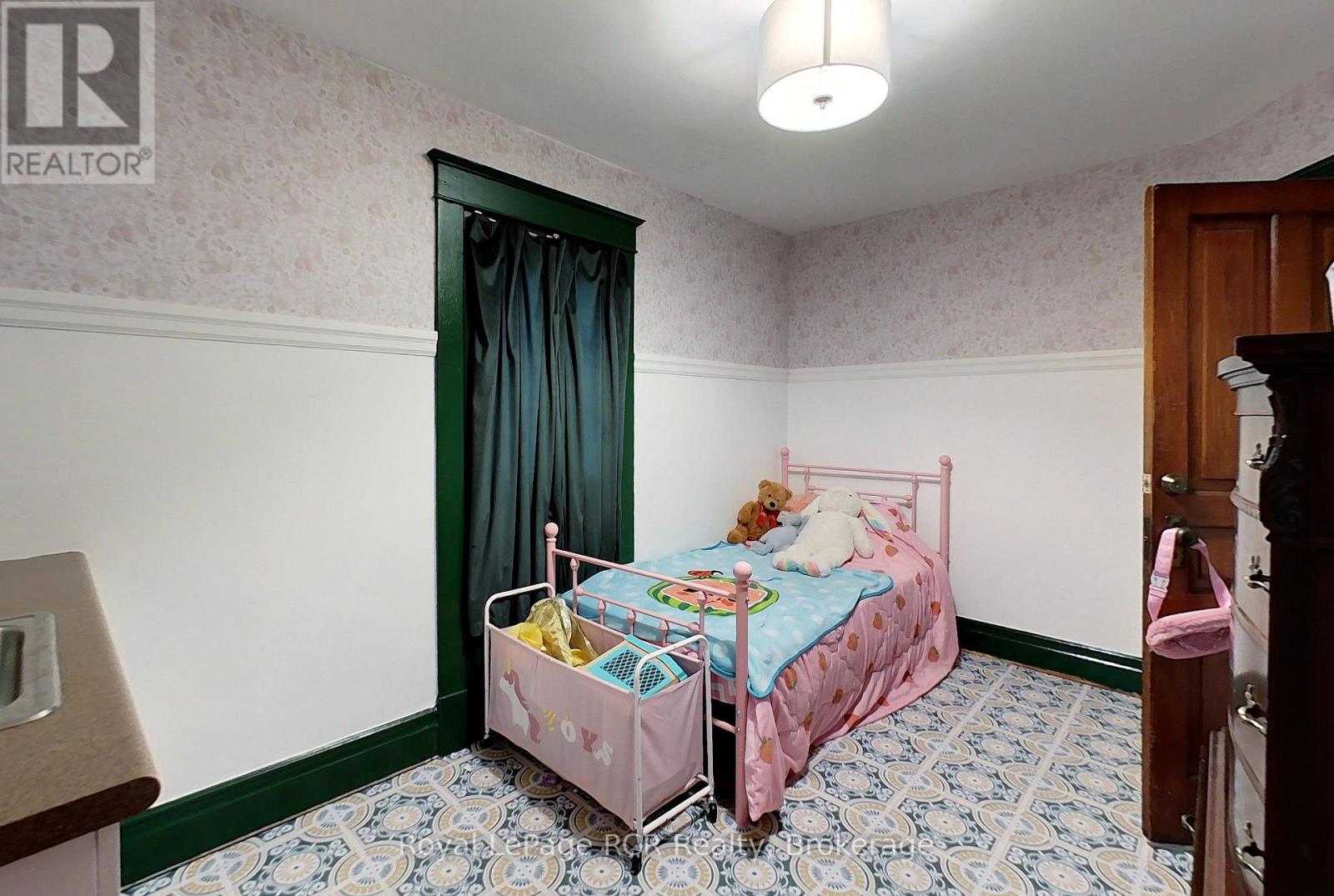 270 13th Street, Hanover, Ontario  N4N 1X3 - Photo 31 - X12914336