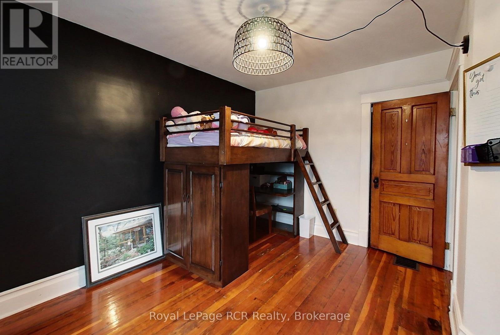 270 13th Street, Hanover, Ontario  N4N 1X3 - Photo 35 - X12914336