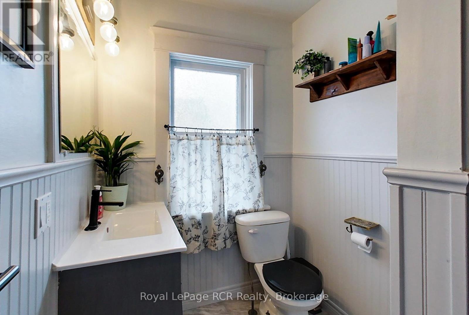 270 13th Street, Hanover, Ontario  N4N 1X3 - Photo 41 - X12914336