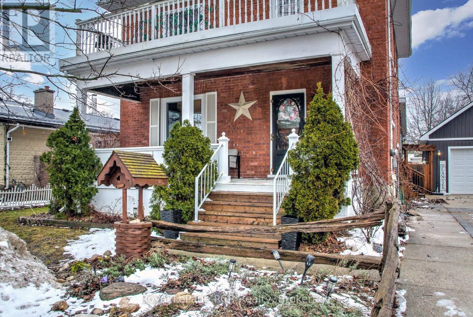 270 13th Street, Hanover, Ontario  N4N 1X3 - Photo 5 - X12914336