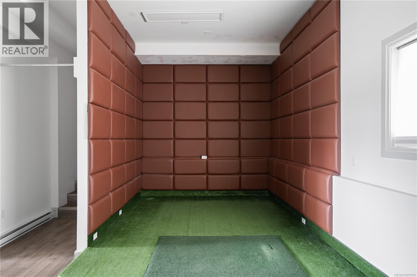 1087 Totemwood Lane, Saanich, British Columbia  V8X 5E3 - Photo 40 - 1027974