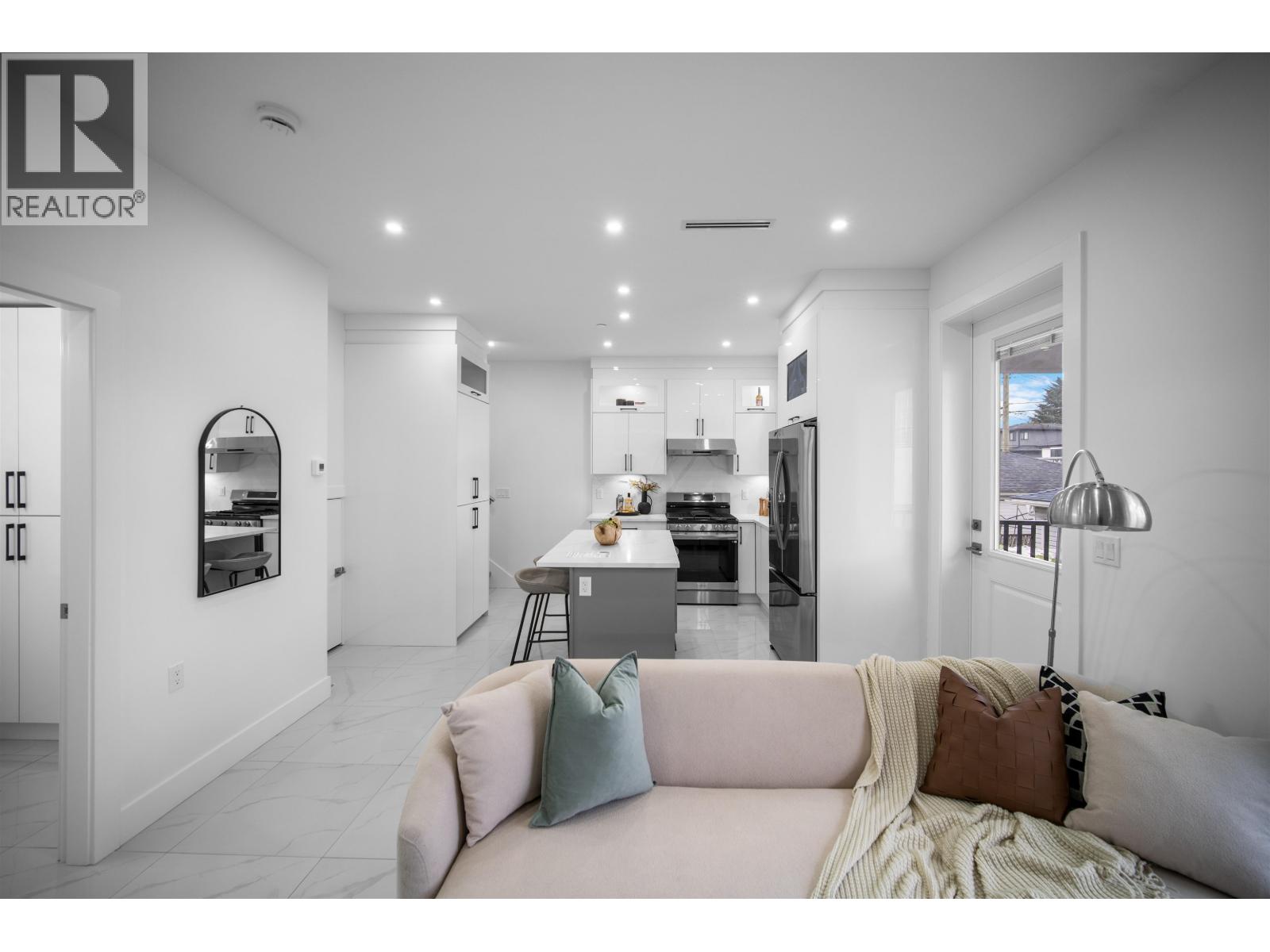 2172 E 46th Avenue, Vancouver, British Columbia  V5P 1P4 - Photo 2 - R3102692