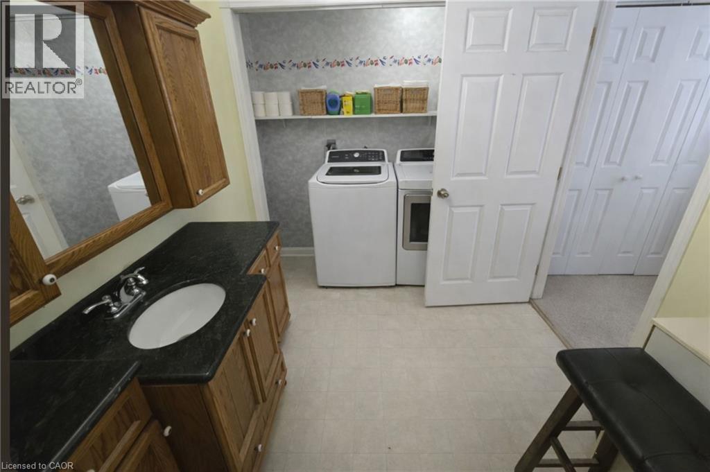 245 John Rosa Street E, Listowel, Ontario  N4W 2H3 - Photo 5 - 40808622