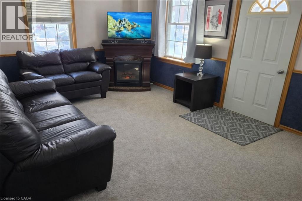 245 John Rosa Street E, Listowel, Ontario  N4W 2H3 - Photo 2 - 40808622