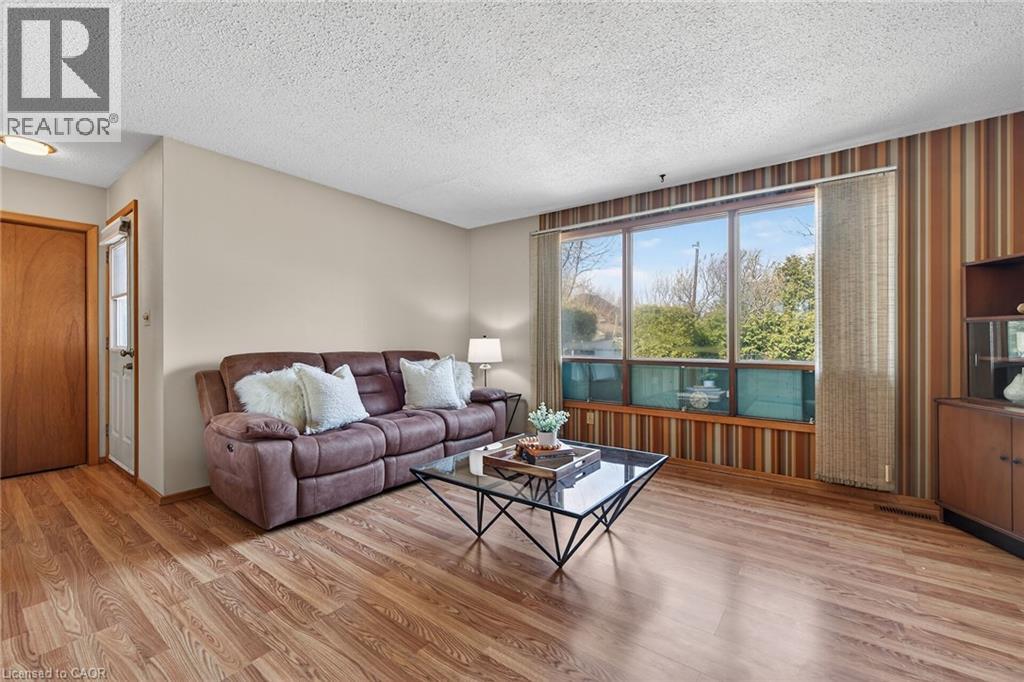 257 Queensdale Avenue E, Hamilton, Ontario  L9A 1L3 - Photo 23 - 40814511