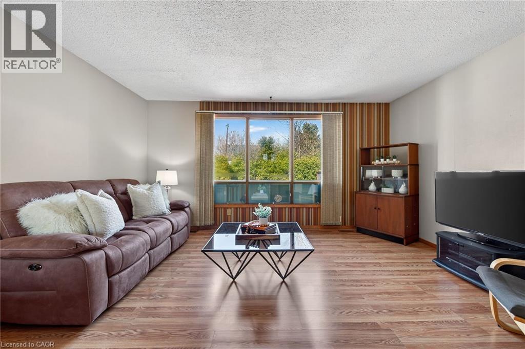 257 Queensdale Avenue E, Hamilton, Ontario  L9A 1L3 - Photo 25 - 40814511