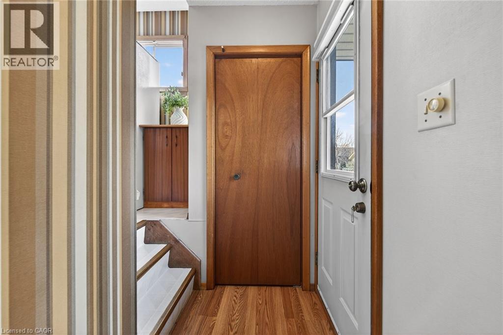 257 Queensdale Avenue E, Hamilton, Ontario  L9A 1L3 - Photo 22 - 40814511