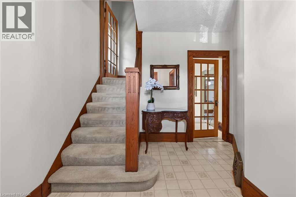 257 Queensdale Avenue E, Hamilton, Ontario  L9A 1L3 - Photo 29 - 40814511