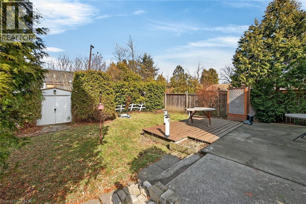 257 Queensdale Avenue E, Hamilton, Ontario  L9A 1L3 - Photo 43 - 40814511