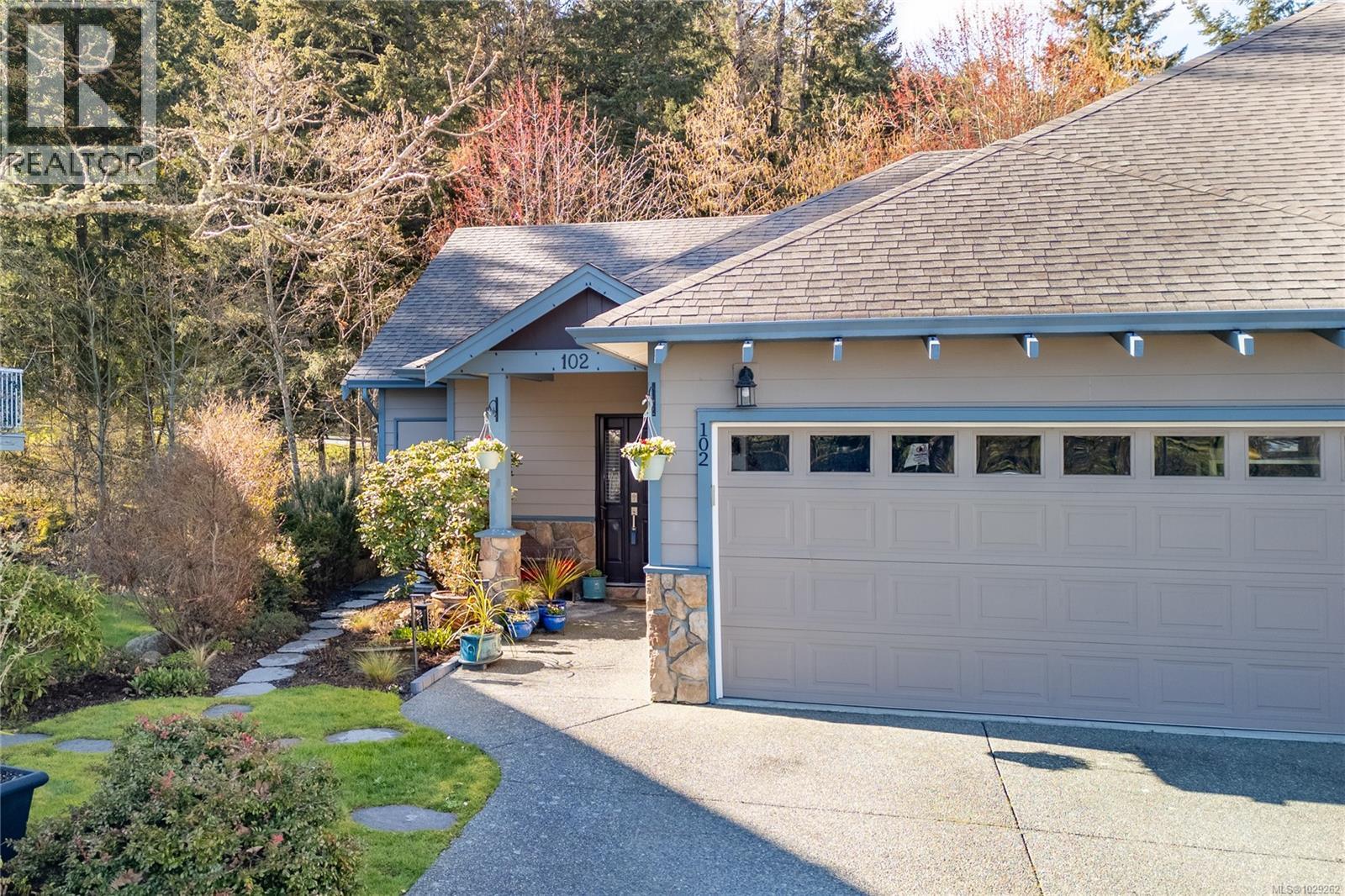 102 2120 Harrow Gate, Langford, British Columbia