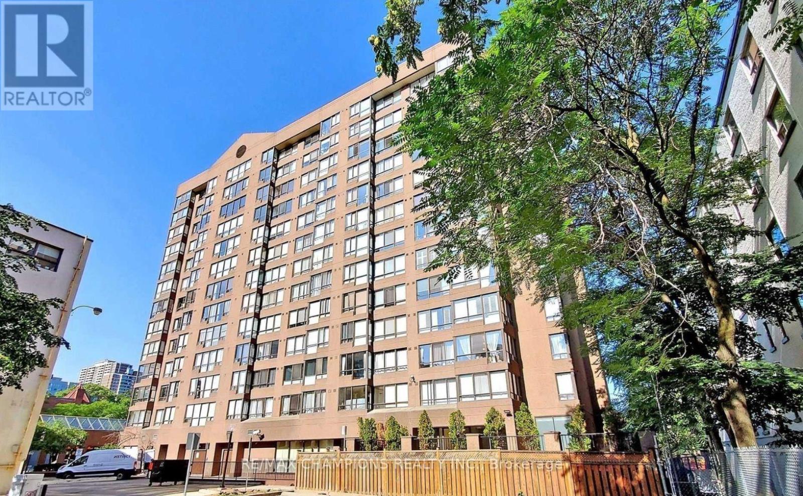 1101 - 117 GERRARD STREET, Toronto, Ontario