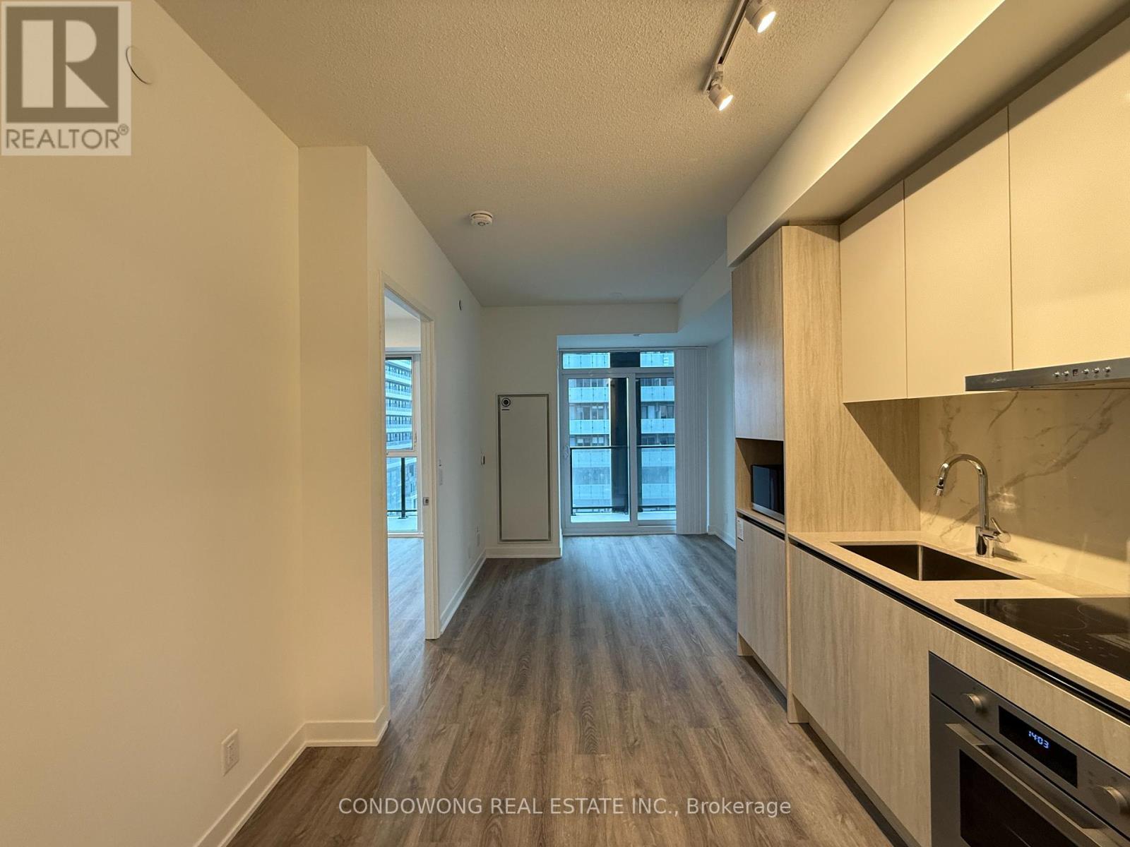 2607 - 180 FRONT STREET E, Toronto, Ontario