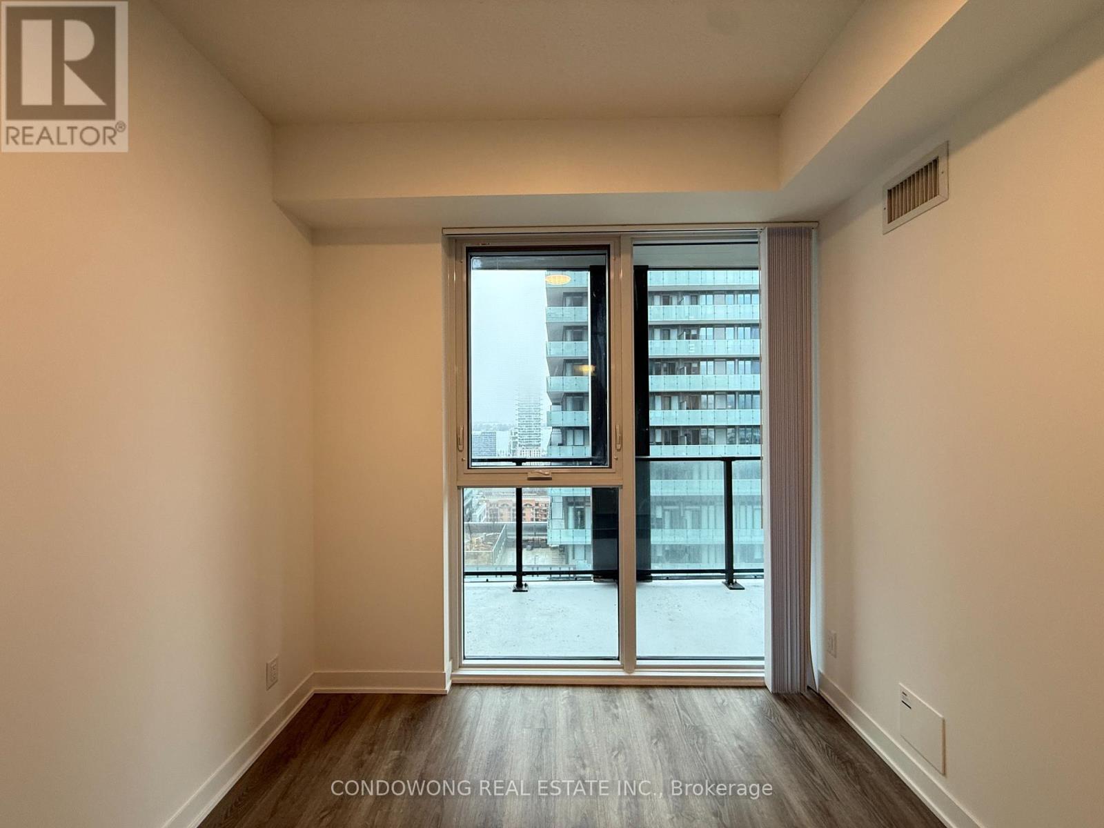 2607 - 180 Front Street E, Toronto, Ontario  M5A 0A9 - Photo 5 - C12914016