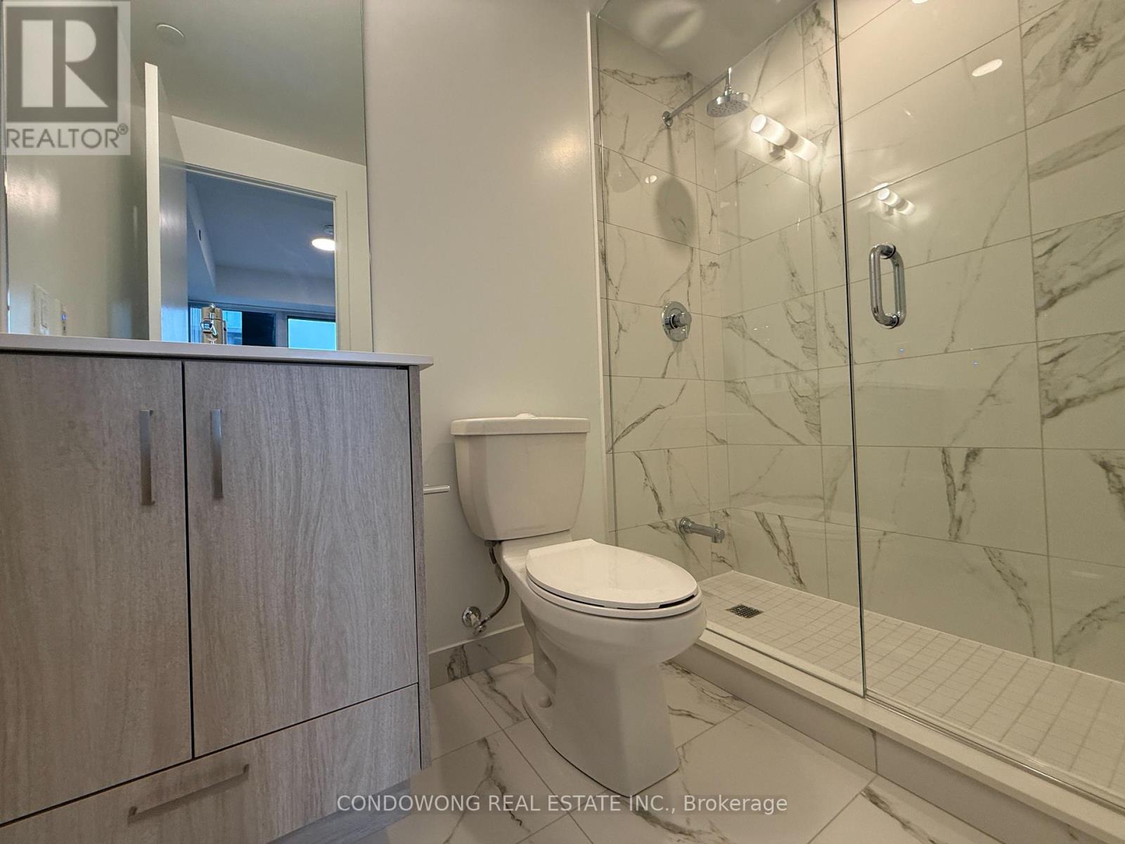 2607 - 180 Front Street E, Toronto, Ontario  M5A 0A9 - Photo 7 - C12914016